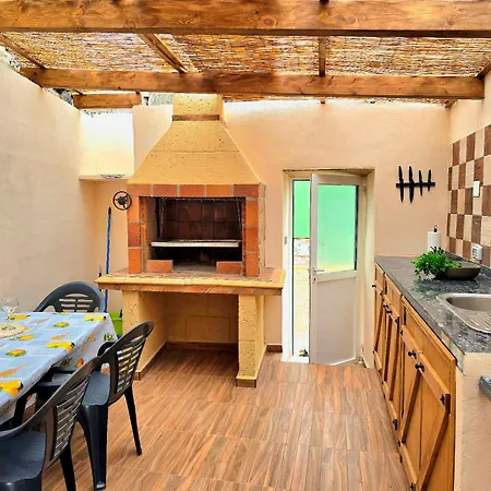 Pretty Cozy House In Icod De Vinos Casa Tata 別荘