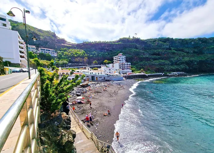 Pretty Cozy House In Icod De Vinos Casa Tata Casa de Férias